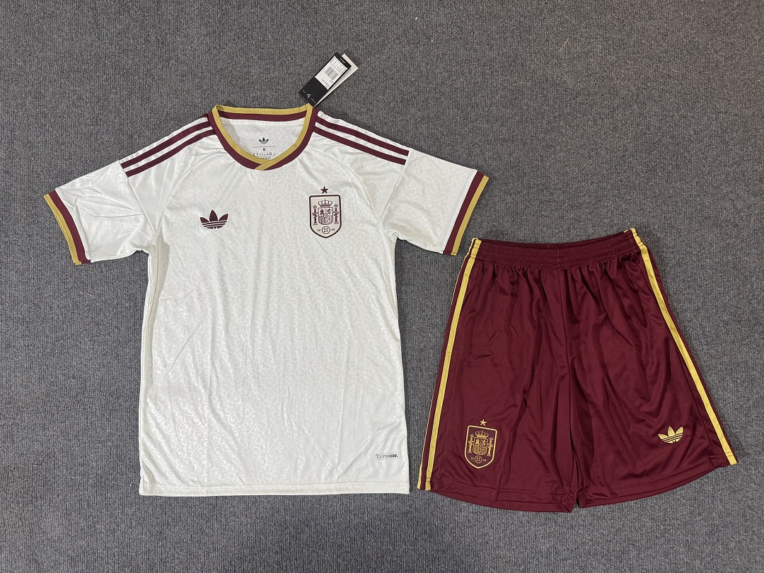 Spain Away Kit for Adult — photo 1