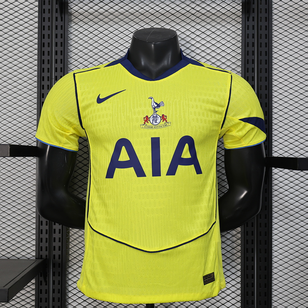 Tottenham Hotspur Third Jersey 2025/26 — photo 1