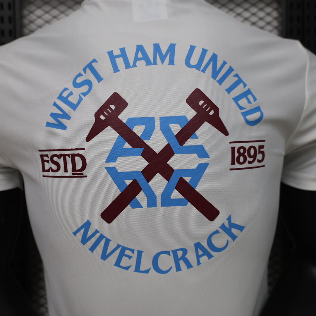 West Ham United Retro Jersey — photo 2